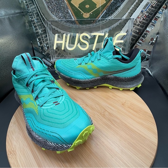 Saucony Endorphin Trail running Shoes Women's Cool Mist/Acid Sz 9 - Picture 5 of 10